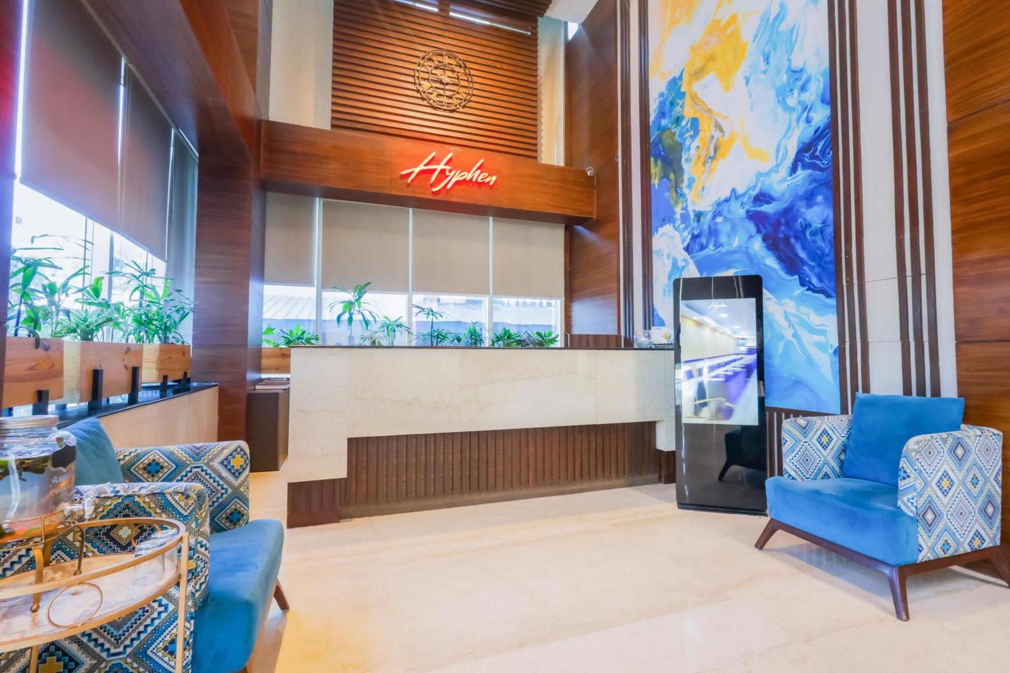 Hyphen Business Hotel 노이다 외부 사진