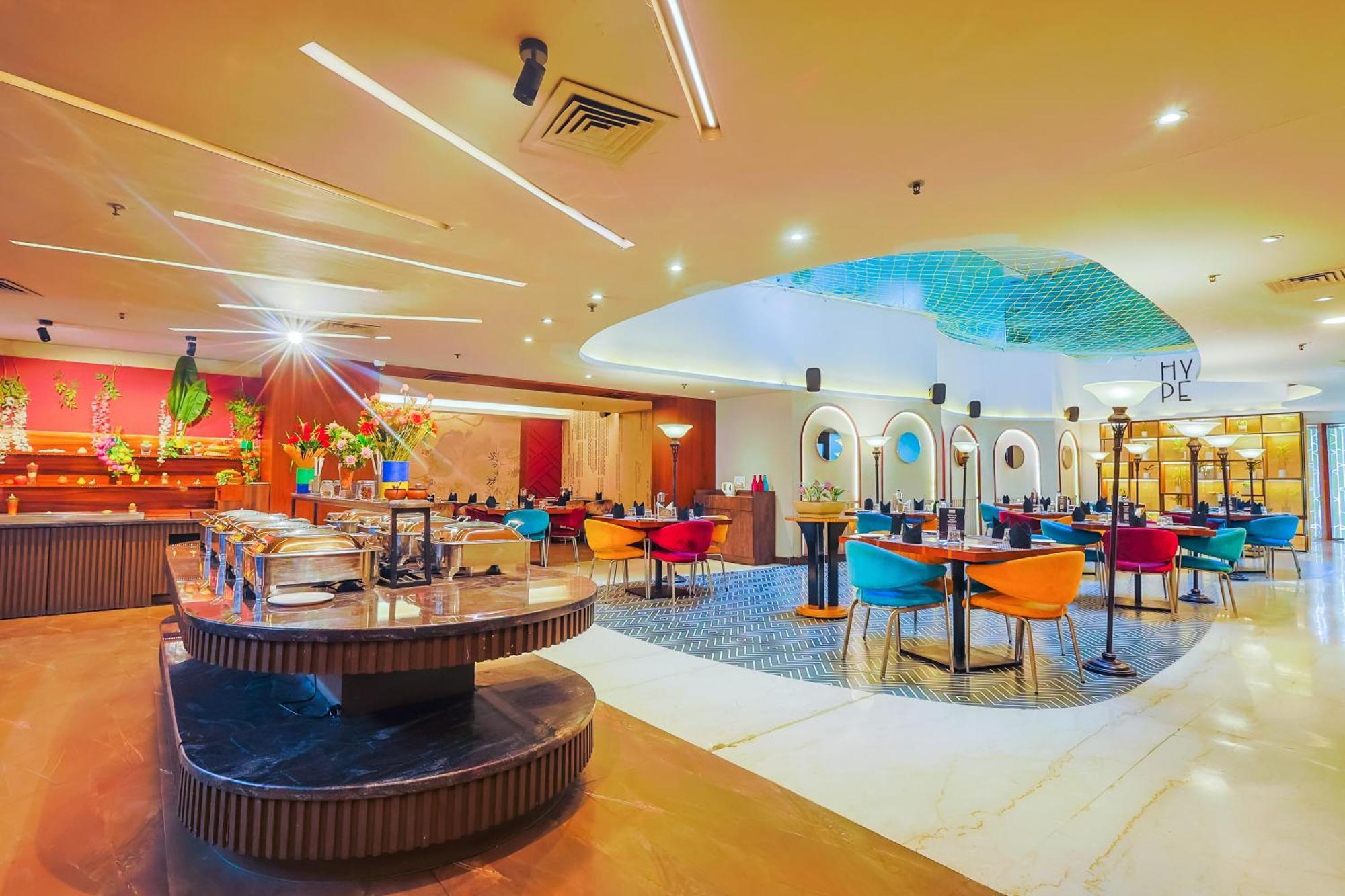 Hyphen Business Hotel 노이다 외부 사진